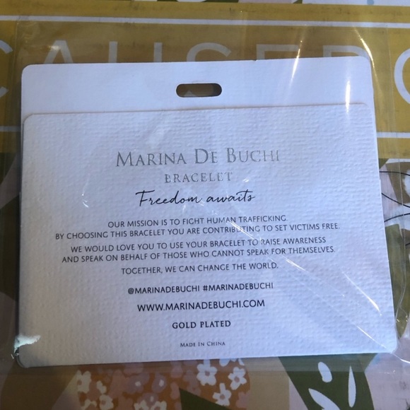 Moon and Stars Luxe Gold Charm Bracelet - Picture 3 of 5